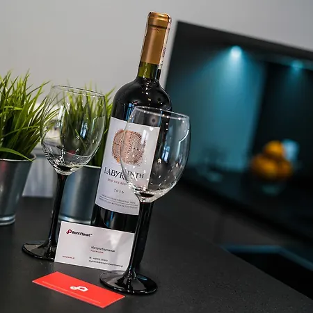 Apartment Rentplanet - Odra Tower Breslau